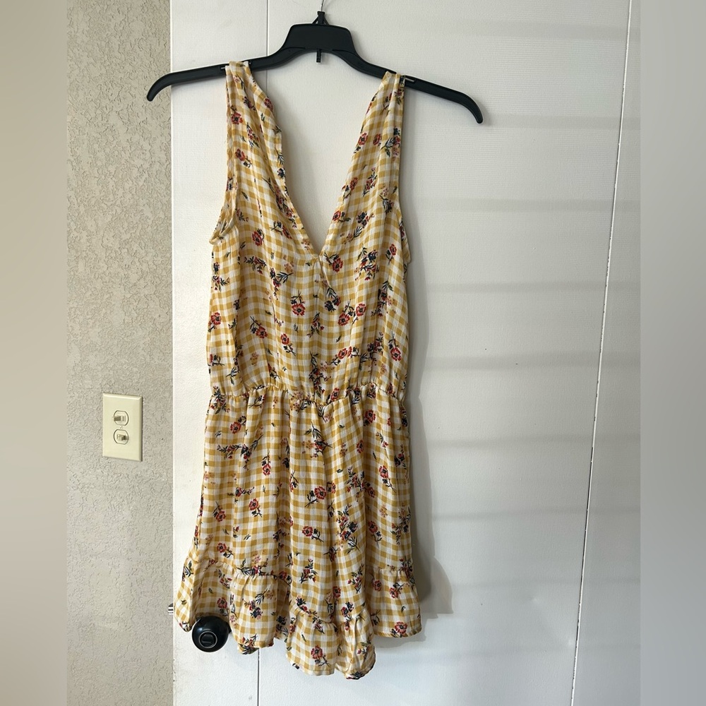 Romper - Picture 2 of 2